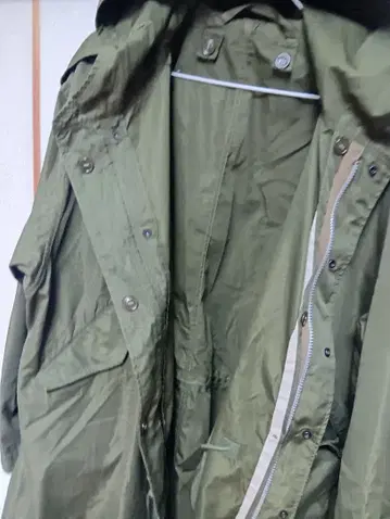 모즈 코트: 춤추는 대수사선