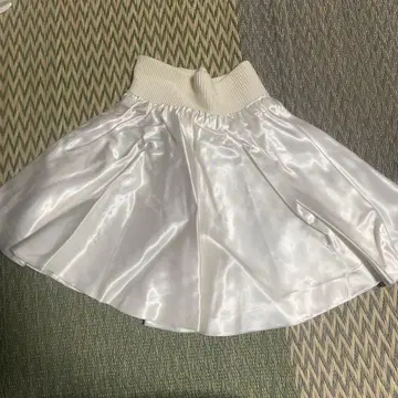 케이프 의상 새틴 플레어 스커트