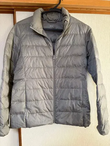 UNIQLO 울트라 라이트 다운 여성용 그레이 수납 봉투 포함