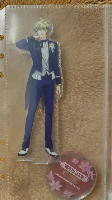 [ 익명 배송 ] 우타프리 킹덤 홀로그램 아크릴 스탠드 히나타 야마토