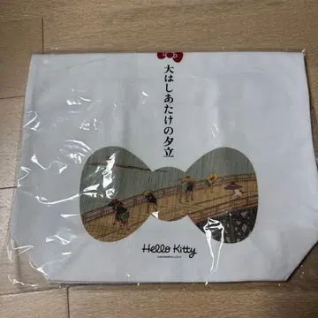 미개봉 새상품 헬로키티전 토트백 국립박물관