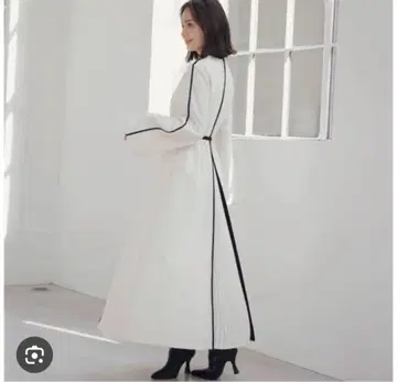 anuans 아뉴앙스 바이컬러 파이핑 롱슬리브 원피스