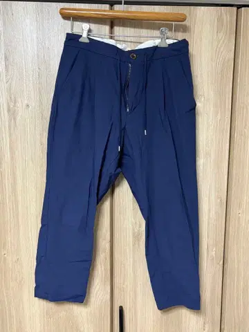 메이플 네이비 캐주얼 팬츠 MELLOW PEOPLE