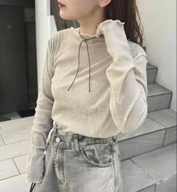 [미사용 새상품] 택 포함 mystic 벨로아 메로우 TOPS 베이지