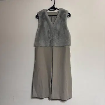 MAGGY 그레이 슬리브리스 베스트/질레