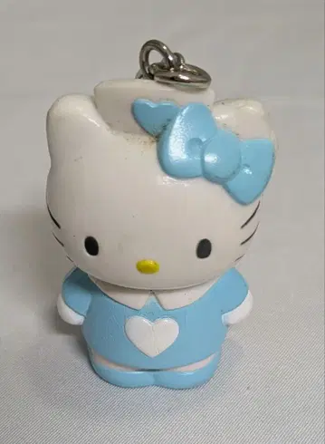 [할인 상품] [헬로키티 간호사] 키링 스카이블루 약 5.5cm