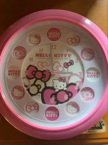 헬로키티 벽시계 핑크
