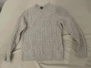 그레이 케이블 니트 스웨터 M 사이즈 유니클로
