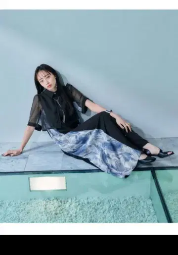 시어 패턴 절개 원피스 HARE 하레 그린 블랙