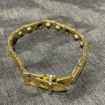 MAGIST 자기 팔찌 오자키 마사시 디자인 골드