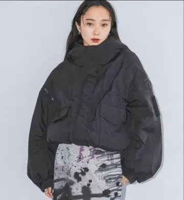 JEANASIS 소매 2way 몬스터 후드티 숏코트 블랙