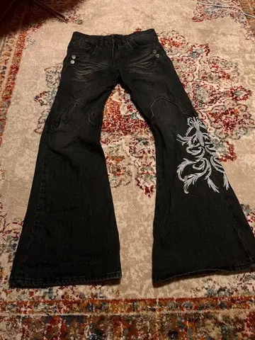 플레어 부츠컷 archive y2k 헤이세이 시크 스타일 다크코어