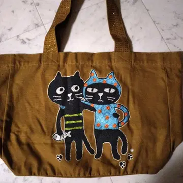 라라큐브 토트백