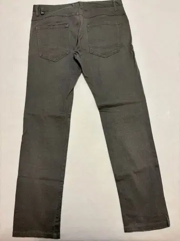 슬림핏 그레이 데님 팬츠