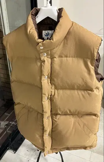 크레센트 다운 웍스 다운 베스트 M