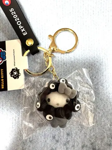 EXPO2025 간사이 박람회 블랙 미야쿠미야쿠 산리오 키티 키링