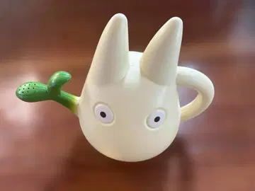 작은 토토로의 물뿌리개