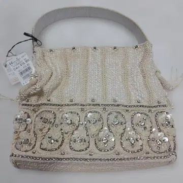 스콧 클럽 계열 아이보리 비즈 장식 파티 백