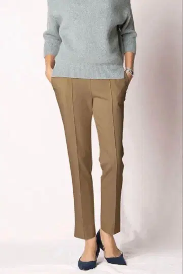 새상품급 두클라쎄 속기모 카르제 핀턱 팬츠 13호 빅 사이즈