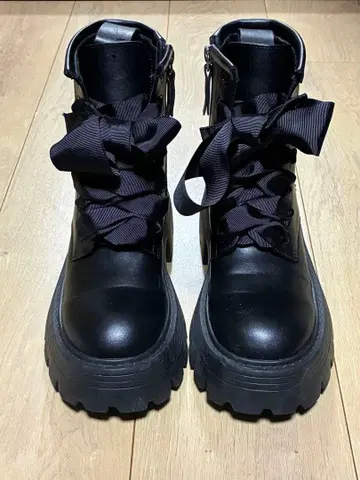 Donoban 아키론 콜라보 2way 리본 레이스업 부츠 S