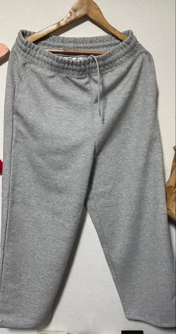 유니클로C 스웨트 팬츠