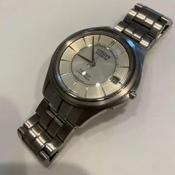 시티즌 CITIZEN EXCEED 전파 솔라 H111-T012671