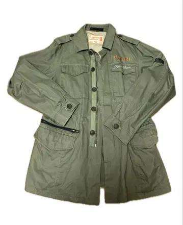 티구안 밀리터리 자켓 새상품급