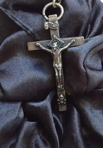 hyde faith rosary necklace 로사리오 목걸이 크로스