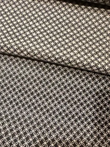 울 옷감 화이트 x 블랙 양면 사용 가능 집에서 세탁 가능