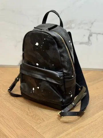 컨디션 최상 gentil bandit 블랙 카모플라쥬 백팩