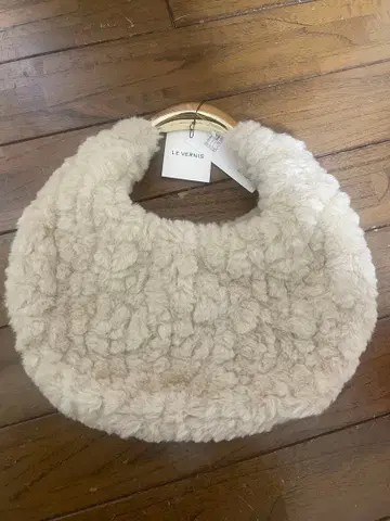 beauty&youth LE VERNIS 인조 모피 문 백