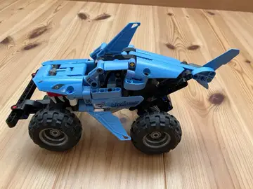 LEGO 테크닉 메갈로돈