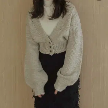 alumu low gauge short knit cardigan