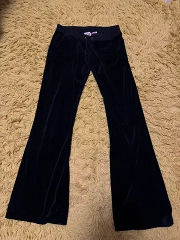 y2k 주시 주시꾸뛰르 플레어 팬츠 트랙 팬츠 블랙 M 벨로아