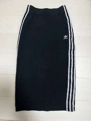 adidas 블랙 리브 타이트 스커트 s