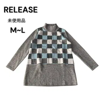 미사용 새상품 RELEASE 그레이 체크 무늬 하이넥 스웨터 니트