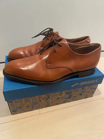 영국제 CHEANEY 스트레이트 팁 드레스 슈즈 라이트 브라운 가죽 신발