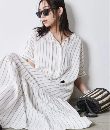 스트라이프 프렌치 슬리브 롱 원피스