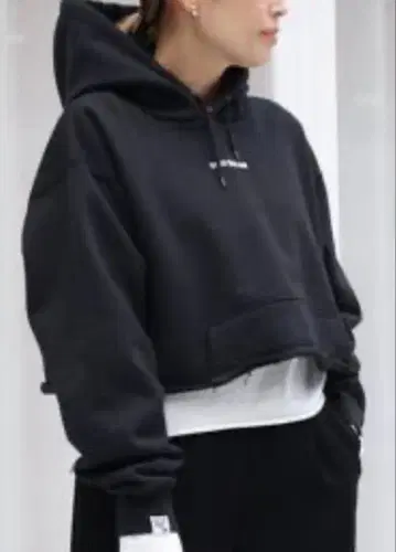 Deuxieme Classe BTN 쇼트 후디 블랙