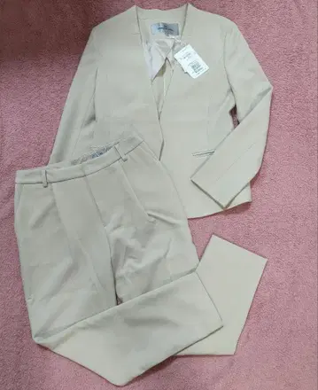 택 포함 미사용 비아지오 블루 수트 셋업 베이지 사이즈 1