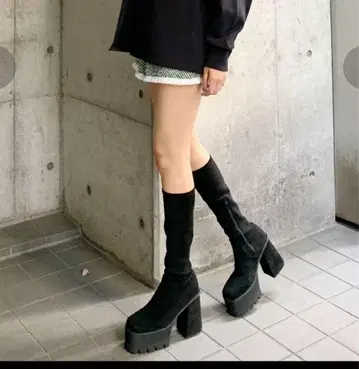 EMODA 탱크 볼륨핏 부츠 L 사이즈