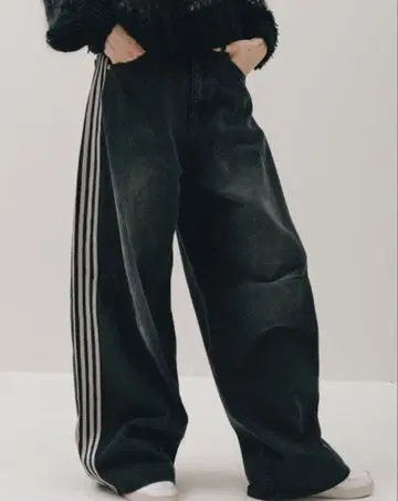 THE TOE EMIRATES 트랙 데님 팬츠 S 사이즈