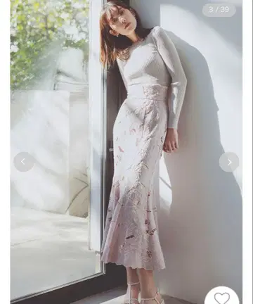 SNIDEL 커팅 레이스 머메이드 스커트