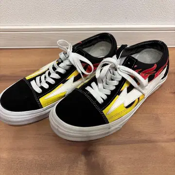 REVENGE STORM 26cm 스니커즈 블랙/옐로우 컬러/빨간색