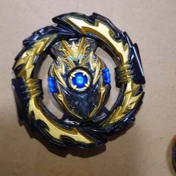 베이블레이드 버스트 랜덤 부스터 vol.28 템페스트 아킬레스