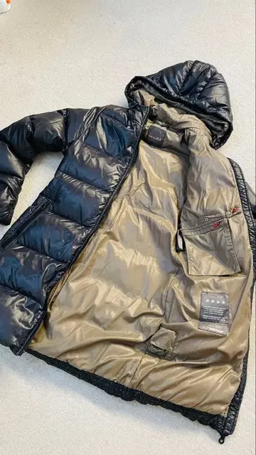 새상품급 DUVETICA 다운 자켓 38 듀베티카 다운 코트