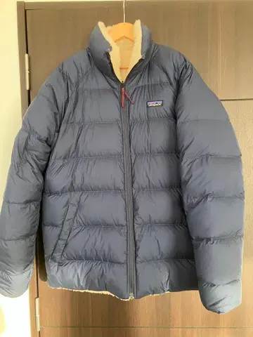 [ 새상품급 ] 파타고니아 리버서블 자켓 네이비&크림 S