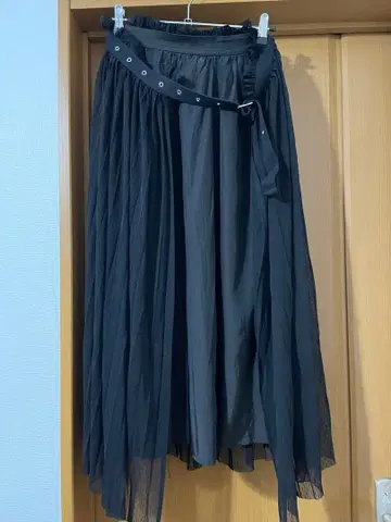 로즈버드 벨트 프릴 스커트