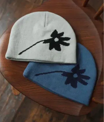 Knuth Marf flower beanie