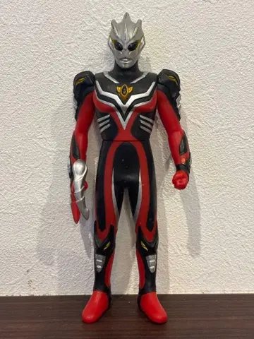 울트라 히어로 시리즈 다크 메피스토 소프트 비닐